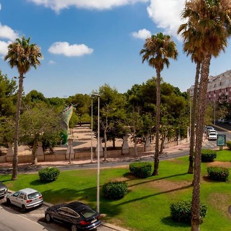 Apartamentos Villa Madrid تورّيفيِخا المظهر الخارجي الصورة