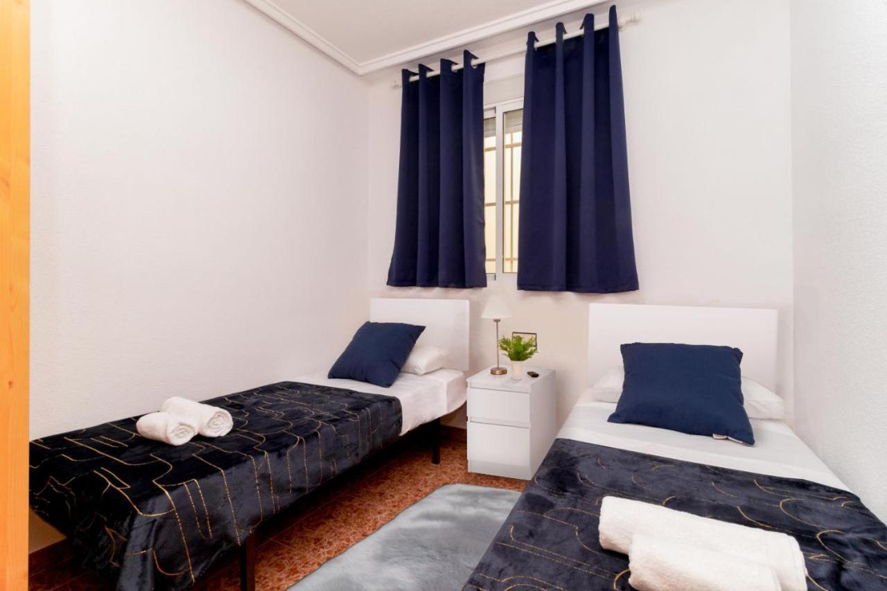 Apartamentos Villa Madrid تورّيفيِخا المظهر الخارجي الصورة
