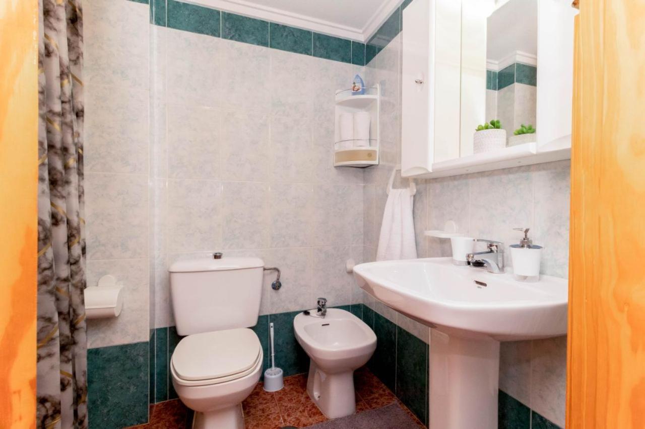 Apartamentos Villa Madrid تورّيفيِخا المظهر الخارجي الصورة