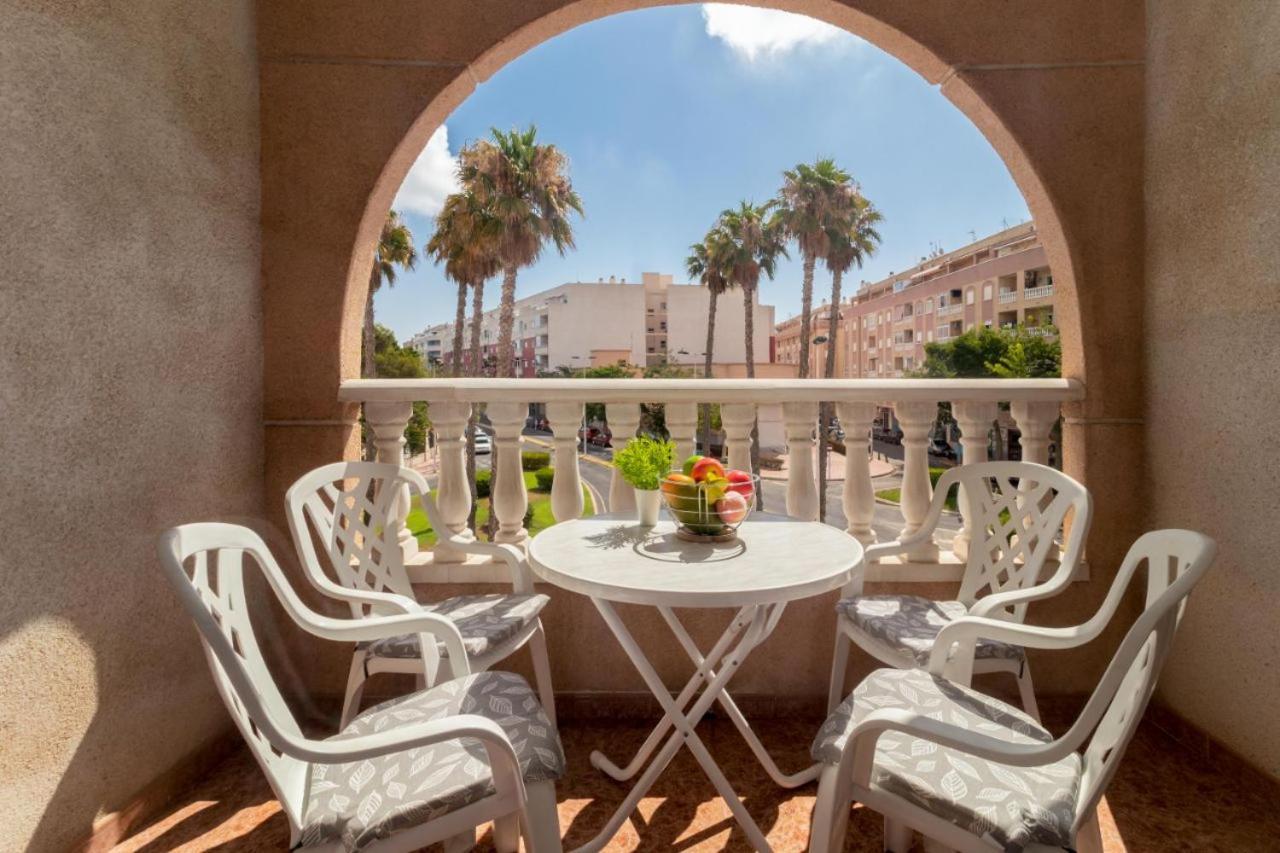 Apartamentos Villa Madrid تورّيفيِخا المظهر الخارجي الصورة